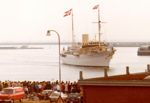 Kongeskibet Dannebrog under indsejling til Aarhus Havn.