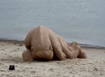 Granit skulptur "Introverted stranding, version 2" til Sculpture by the Sea