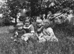 Portrætfoto af Agnete, Birgitte, Johanne og Michael Weis Bentzon.